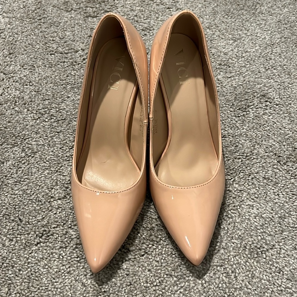 Vici pumps